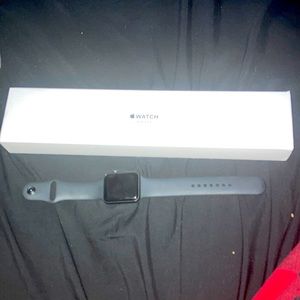Apple Watch Series 3 warn 5 times like brand new